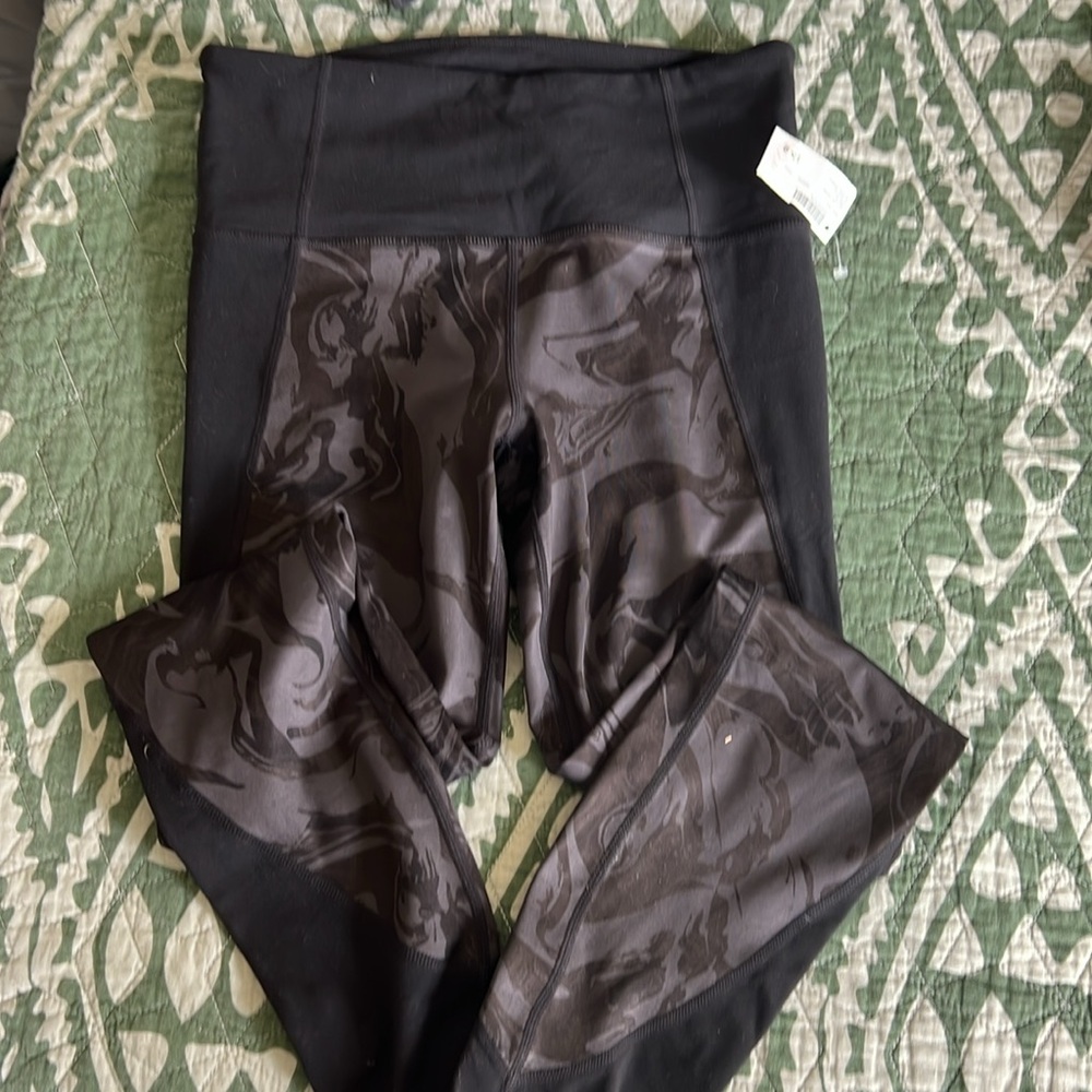 Athleta leggings - Picture 4 of 4